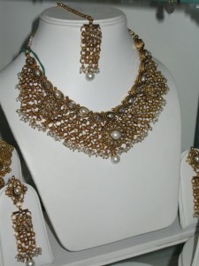 Indian kundan jewelry