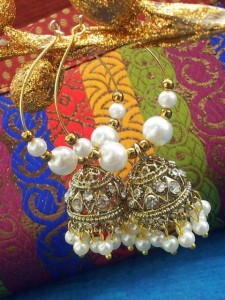 traditional indian jewelry