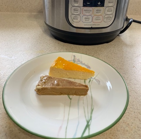 Finally, both mango and coffee cheesecakes are ready to eat:)