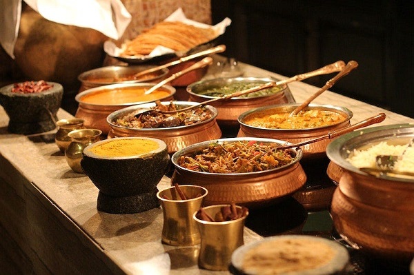 Top 10 Dishes Served the Most by Indian Restaurants in the USA