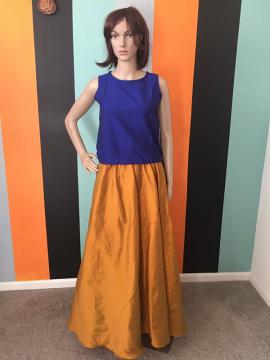 Elegant solk skirt blouse Elegant solk skirt blouse