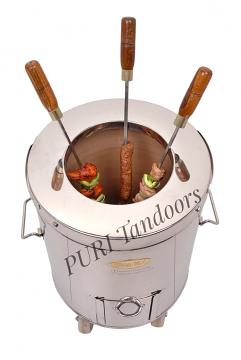 Tandoori oven for backyard home