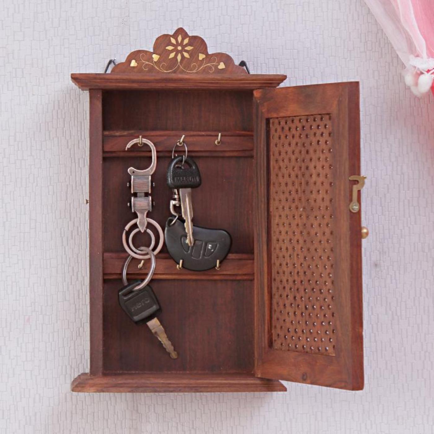 Exclusive Handcrafted Wooden Key Holder Wall 29754 DesiClik