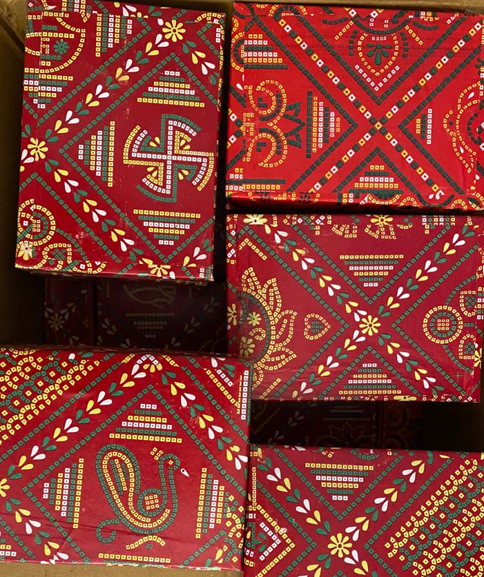 Decorative Red Bandhani Mithai Box /w Paper, WHOLESALE EMPTY SWEET ...