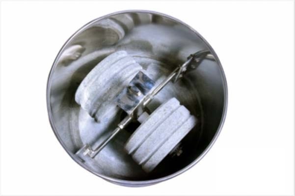 Tiltig stone wet grinder