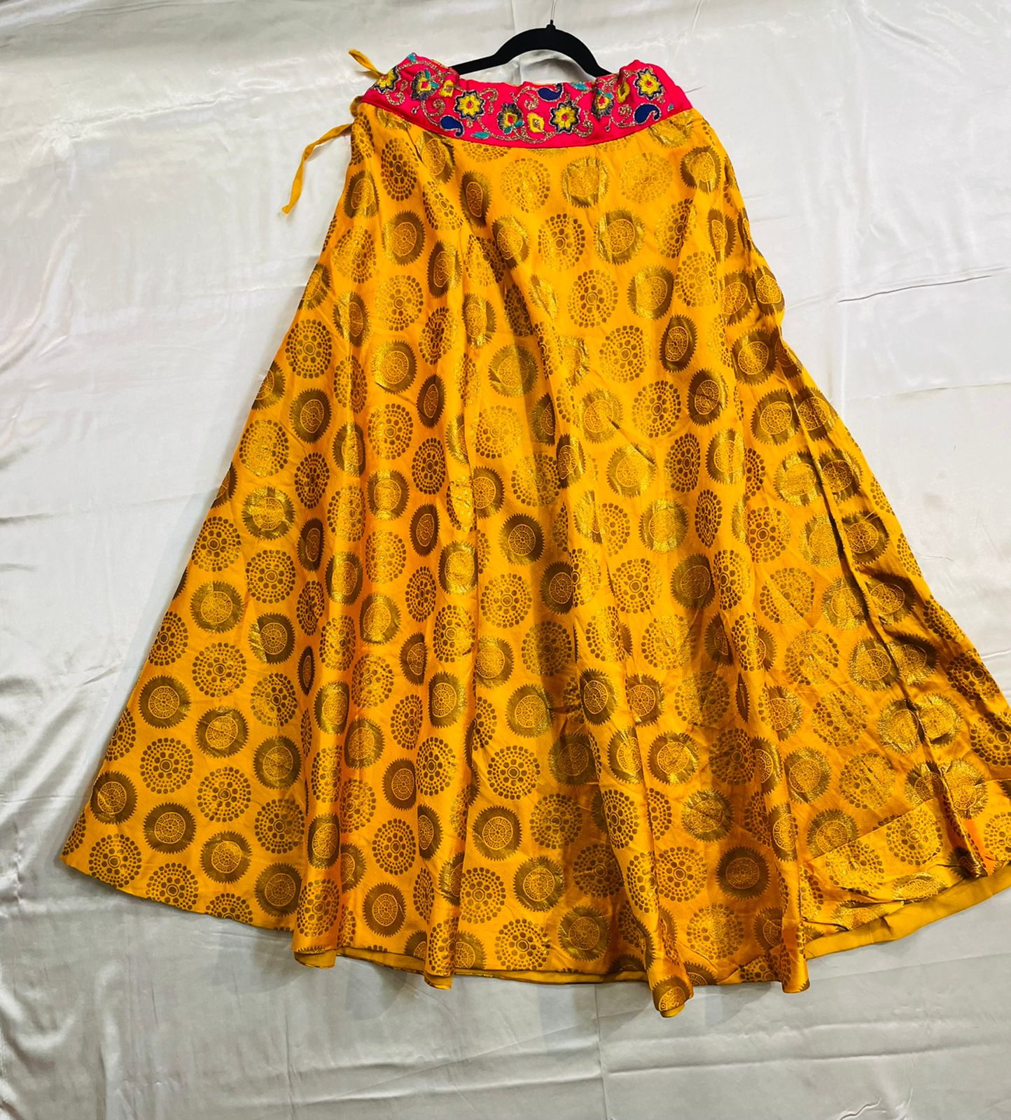 Skirt view
