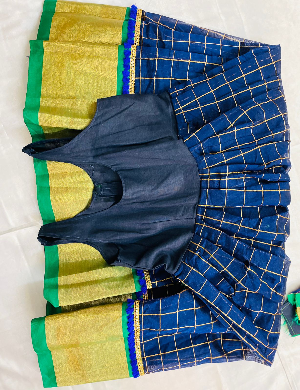 Pavada body type pic another side
