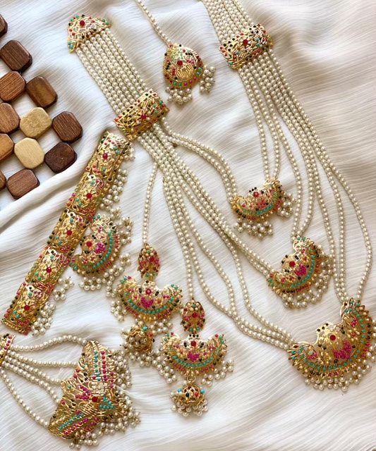 Pearl Gold 5 Piece Traditional Indian Design Necklace Set 