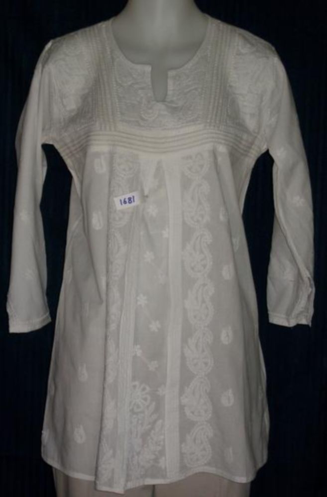Kurti 1677 White Cotton Hand Embroidered Kurti / Tunic Medium Size Kurti 1677 White Cotton Hand Embroidered Kurti / Tunic Medium Size