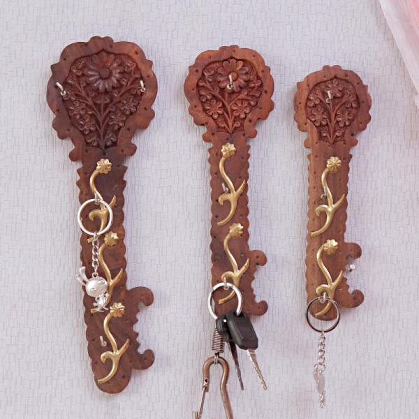 Wooden Floral Carving Fiesta Key Holder