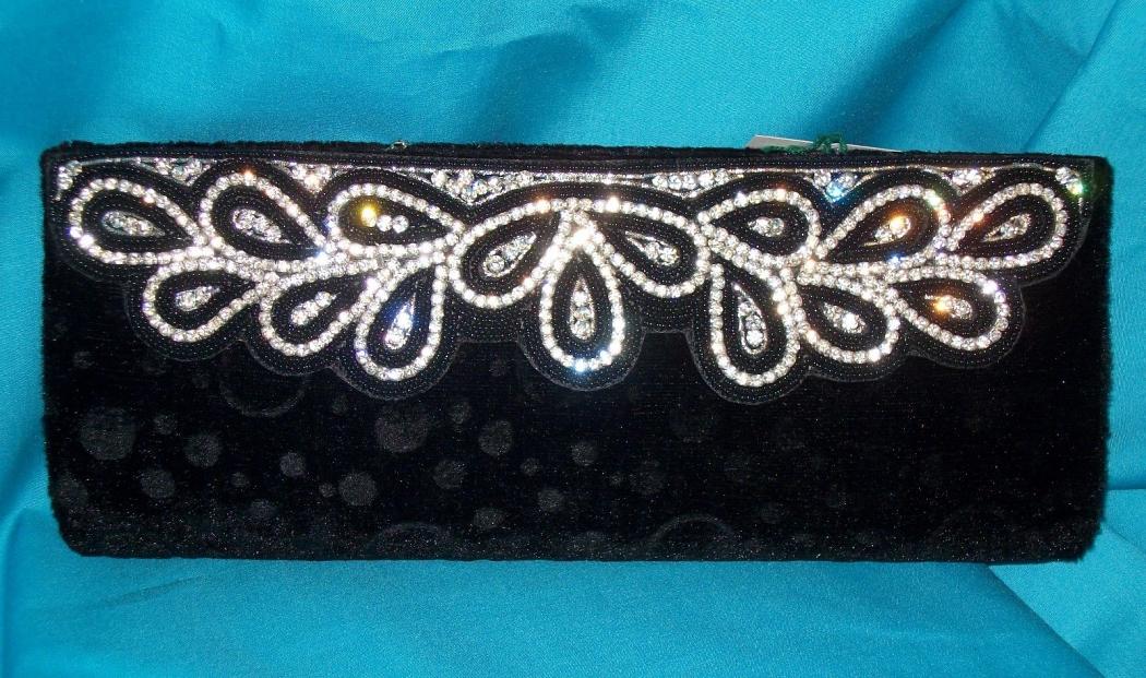 BOND STREET Vintage Clutch Purse Black Velvet with Embroidered Flowers |  eBay