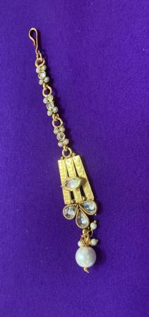 Trendy Kundan & Moti Work Golden Mang Tikka # 3