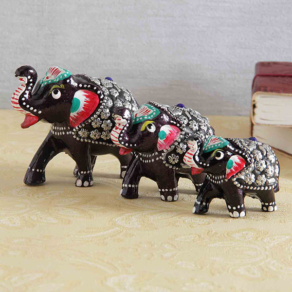 Handmade Embossed Painted 3 Wooden Elephants Set