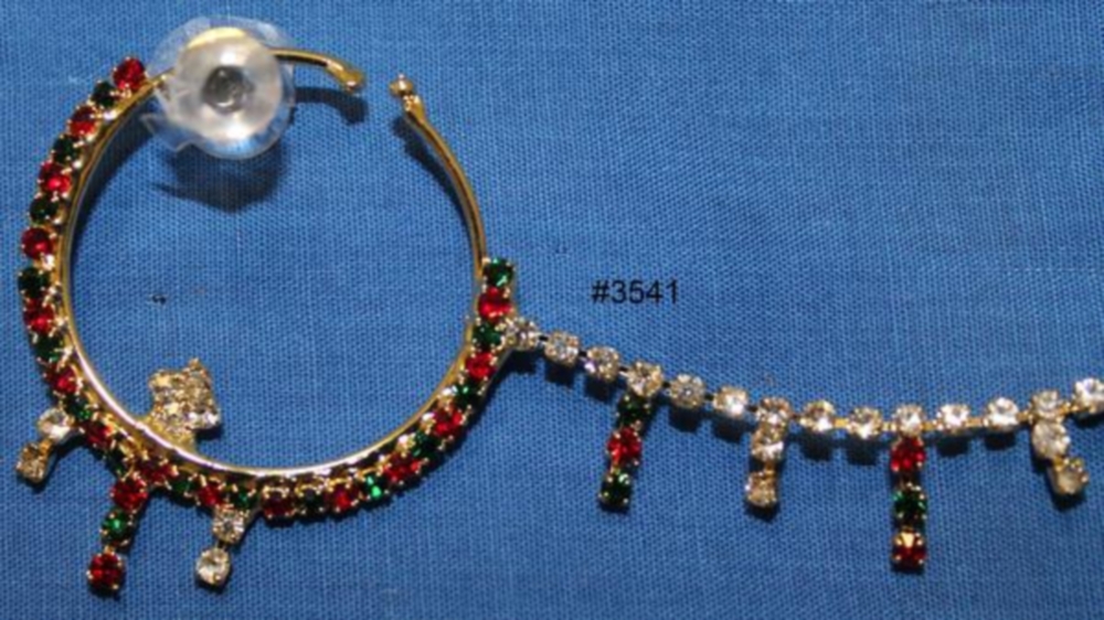 Nose Chain, Rhinestones Encrusted Golden Ethnic Nath (Nose Pin) Nose Chain, Rhinestones Encrusted Golden Ethnic Nath (Nose Pin)