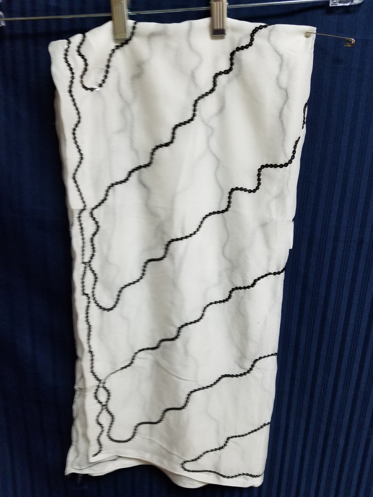 White Georgette Black Sequins Dupatta Chunni Stole #4384 White Georgette Black Sequins Dupatta Chunni Stole #4384