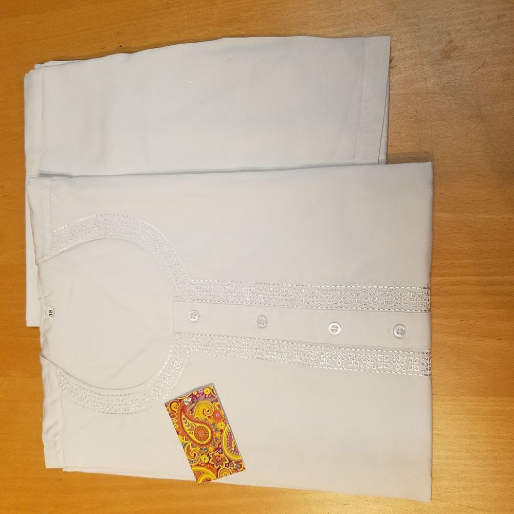 Men's White Kurta Pajama Traditional Wear (Medium 38 To XL-48) Men's White Kurta Pajama Traditional Wear (Medium 38 To XL-48)