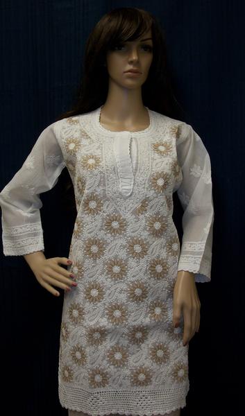 White Cotton Embroidered Tunic Top Kurti Medium M Size White Cotton Embroidered Tunic Top Kurti Medium M Size