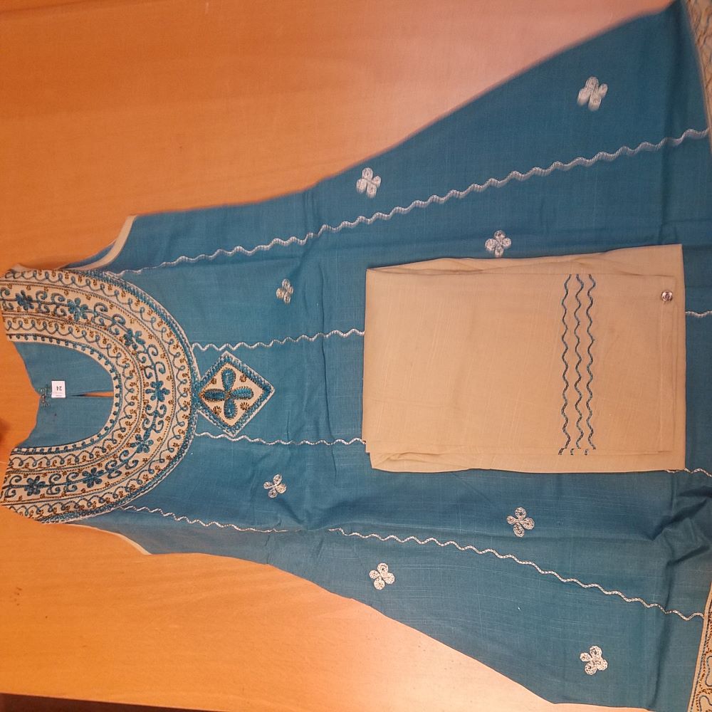 Girl’s Turquoise Embroidered Detail Suit 4-5 Years Age Indian Party Girl’s Turquoise Embroidered Detail Suit 4-5 Years Age Indian Party
