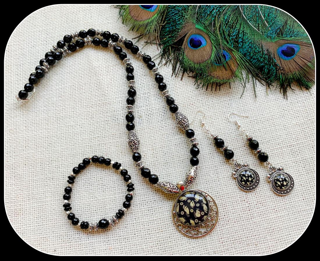 Mudra Oxidised pendant and Earrings with Stretchable Bracelet !!!! Mudra Oxidised pendant and Earrings with Stretchable Bracelet !!!!