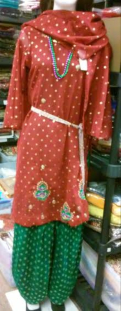 Red Green Polka Dots Punjabi Patiala Salwar Kameez (M)