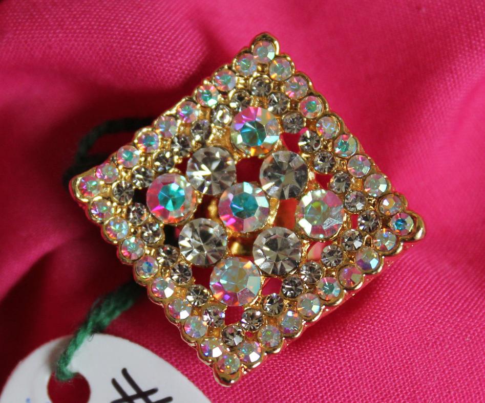 Large Golden Rainbow Fashion Finger Ring w/ Filigree Work Large Golden Rainbow Fashion Finger Ring w/ Filigree Work
