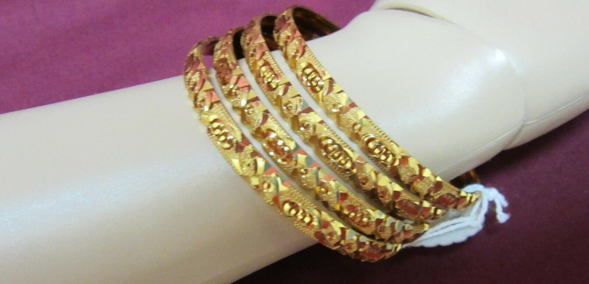 Bangles / Kada - Golden Set 4 Pieces 2.6 Size Bangles
