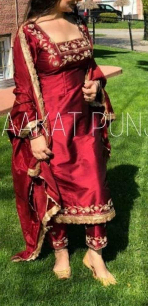 Salwar Suit - Maroon Silk Gold Detail Salwar Kameez Dupatta (Large) Salwar Suit - Maroon Silk Gold Detail Salwar Kameez Dupatta (Large)