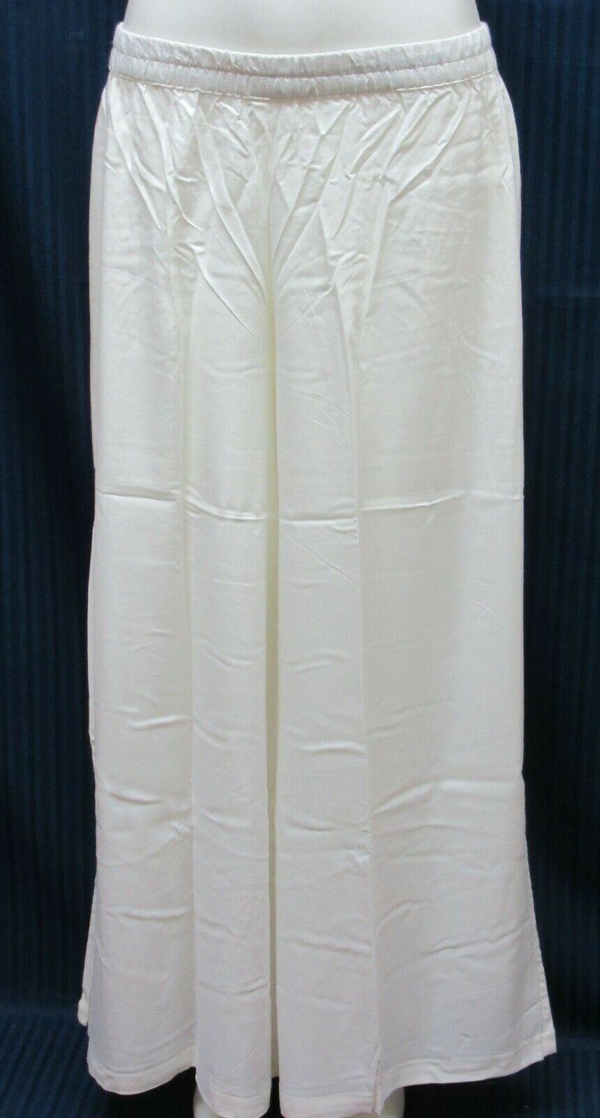 Pant - Rayon Palazzo Pant Trouser Shieno Sarees White Black Pant - Rayon Palazzo Pant Trouser Shieno Sarees White Black