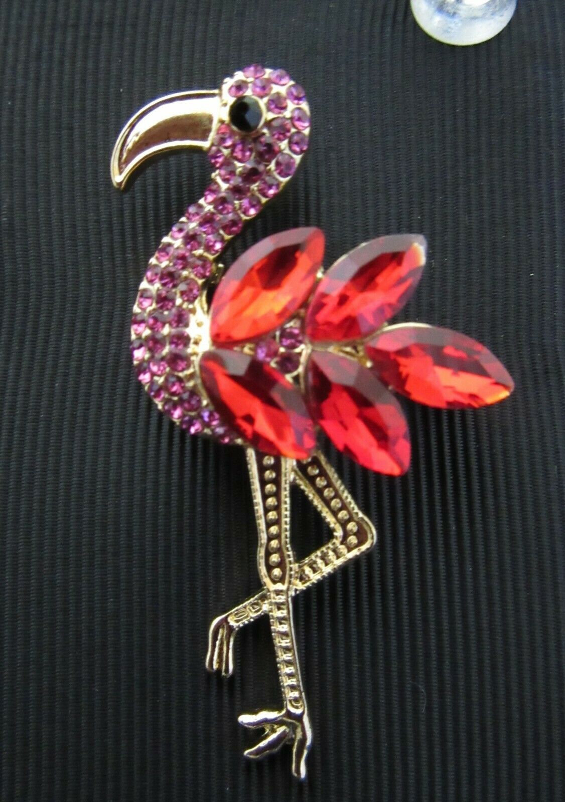 Pin 6400 Golden Tone Red and Pink Crystal Flamingo Pin Pin 6400 Golden Tone Red and Pink Crystal Flamingo Pin