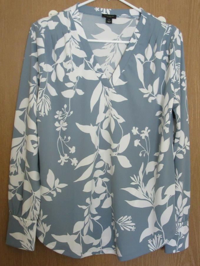 Blouse 6404 Ann Taylor Gray White Jersey M Size V Neck Blouse Kurti 