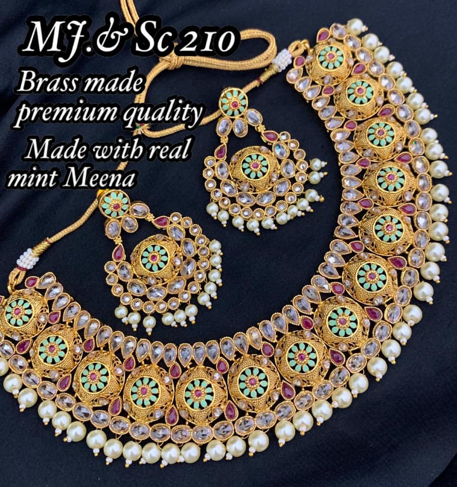 Very Grand Party Wear BRoad necklace with Big Earrings!!!!!