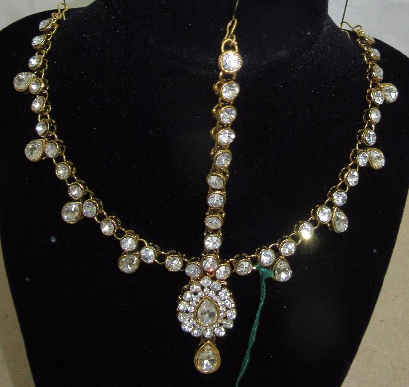 Maatha Patti w/ Mang Tika Forehead Gear Traditional Indian Jewelry Maatha Patti w/ Mang Tika Forehead Gear Traditional Indian Jewelry