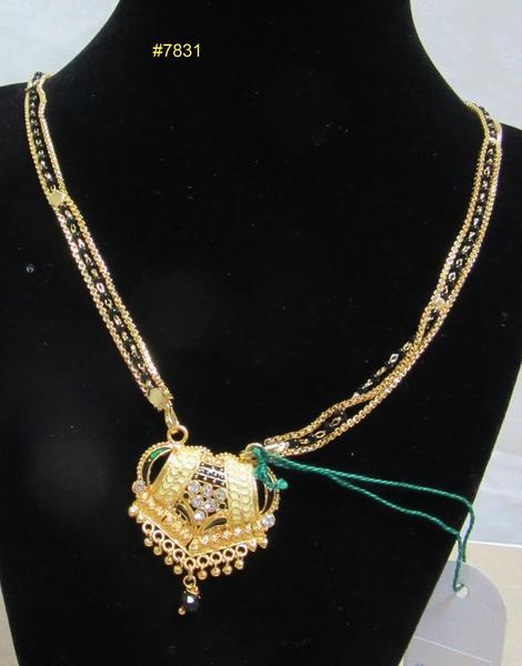 Mangal Sutra , Traditional Beadwork Wedding Necklace w/ Pendant
