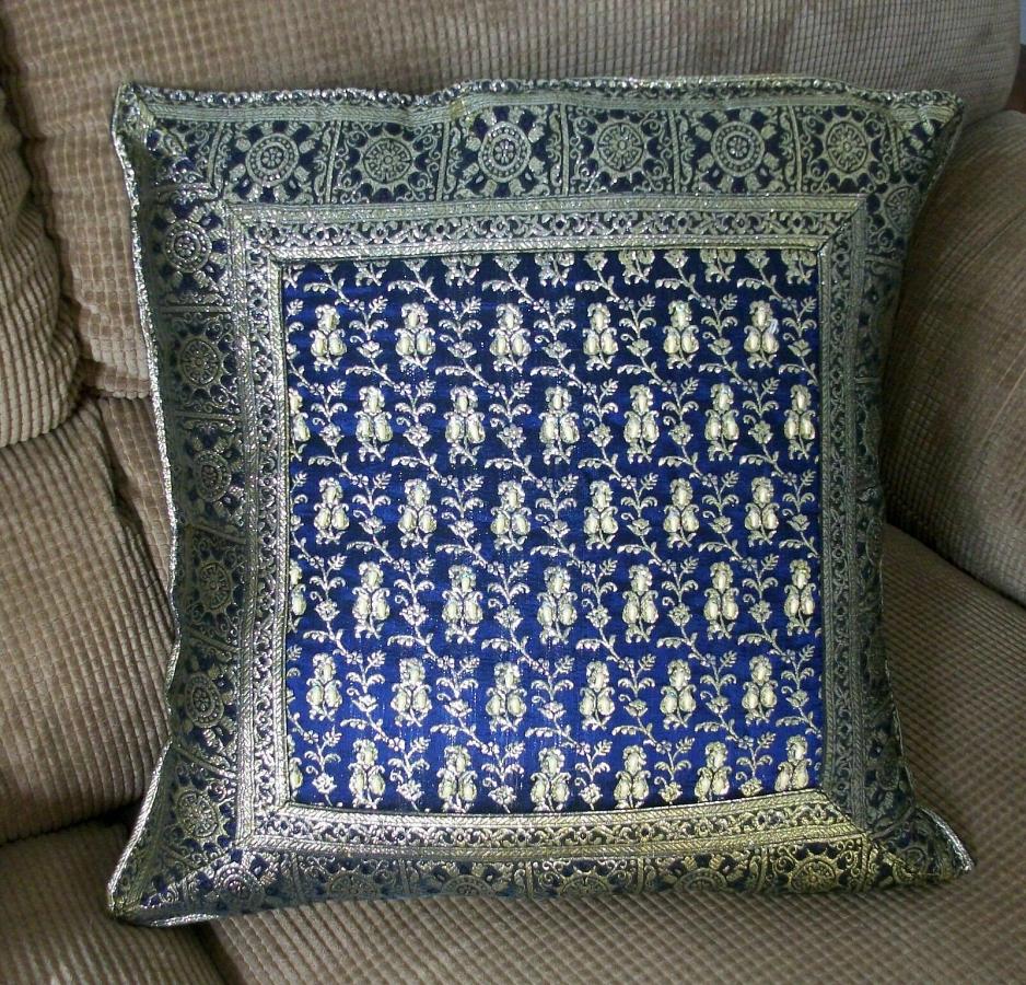 Traditional Design Blue Decorative Pillow Cover Shieno 1 pc - 16"X16" Traditional Design Blue Decorative Pillow Cover Shieno 1 pc - 16"X16"