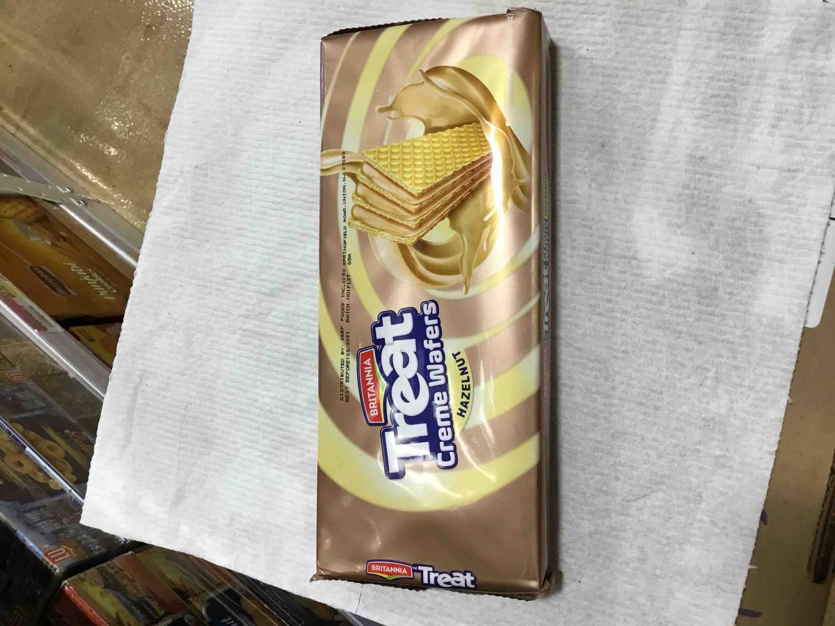 Britannia Treat Hazelnut Creme Wafers 150 gms