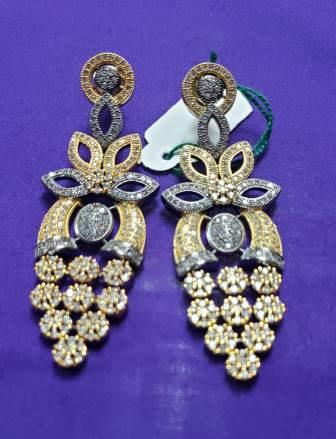 Beautiful Ethnic Earring Dual Color With Semi Precious Stones Work Beautiful Ethnic Earring Dual Color With Semi Precious Stones Work