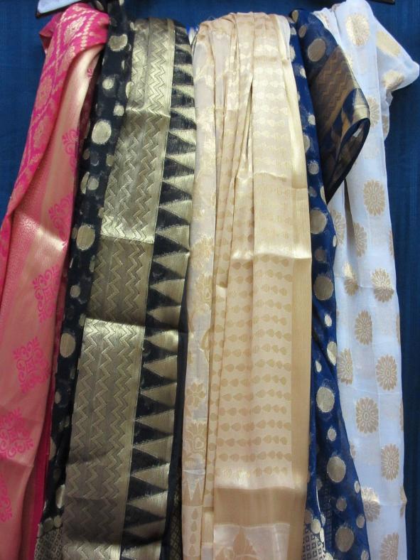 Ivory Gold Banarsi Dupatta Chunni Indian Bridal Wedding Stole Ivory Gold Banarsi Dupatta Chunni Indian Bridal Wedding Stole