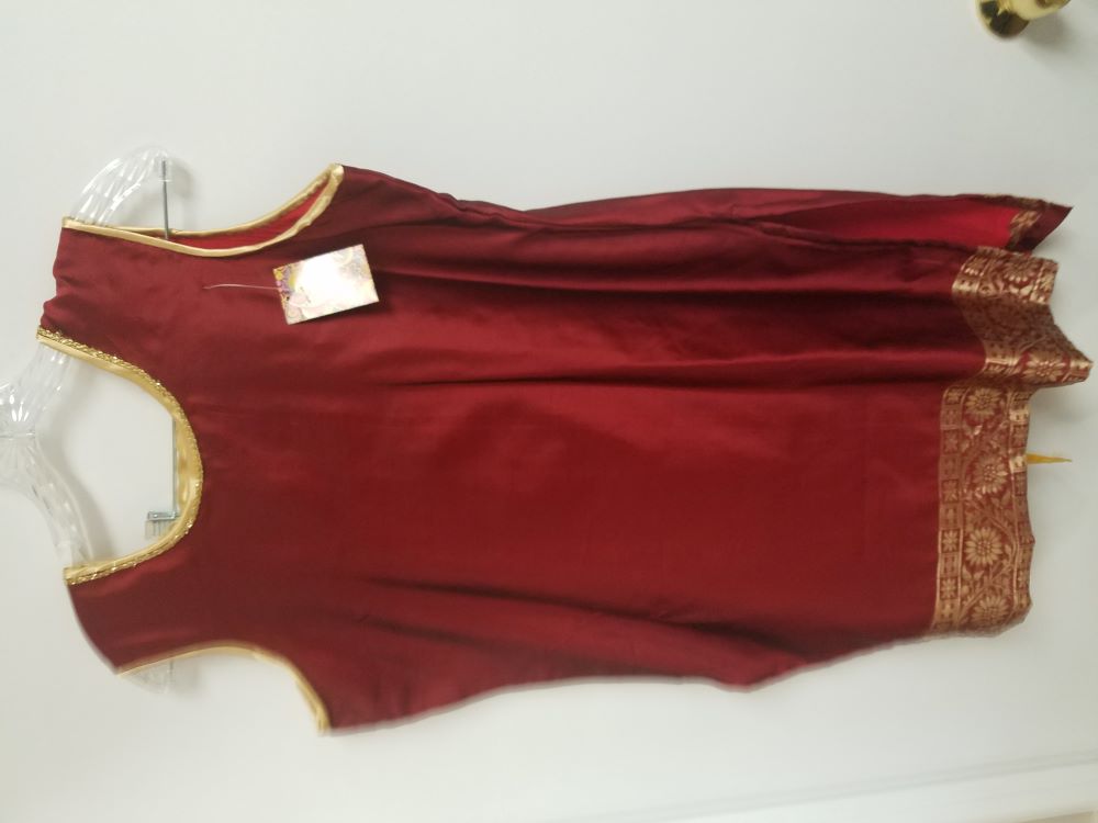 Suit 6388580 Maroon Silk Gold Detail Salwar Kameez Dupatta Medium Size Suit Suit 6388580 Maroon Silk Gold Detail Salwar Kameez Dupatta Medium Size Suit