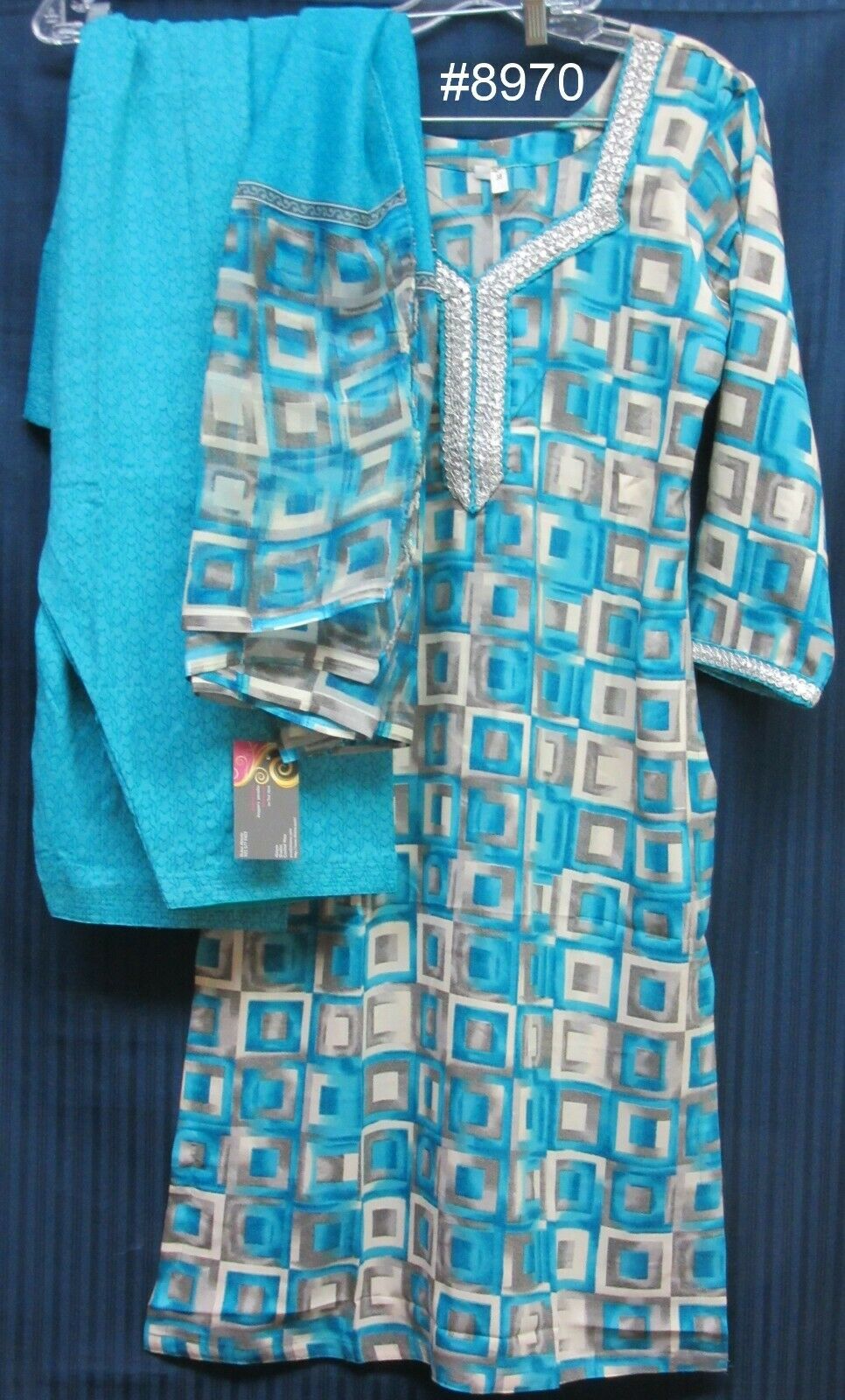 Firozi Printed Salwar Kameez Dupatta Medium 38 Size Suit Firozi Printed Salwar Kameez Dupatta Medium 38 Size Suit