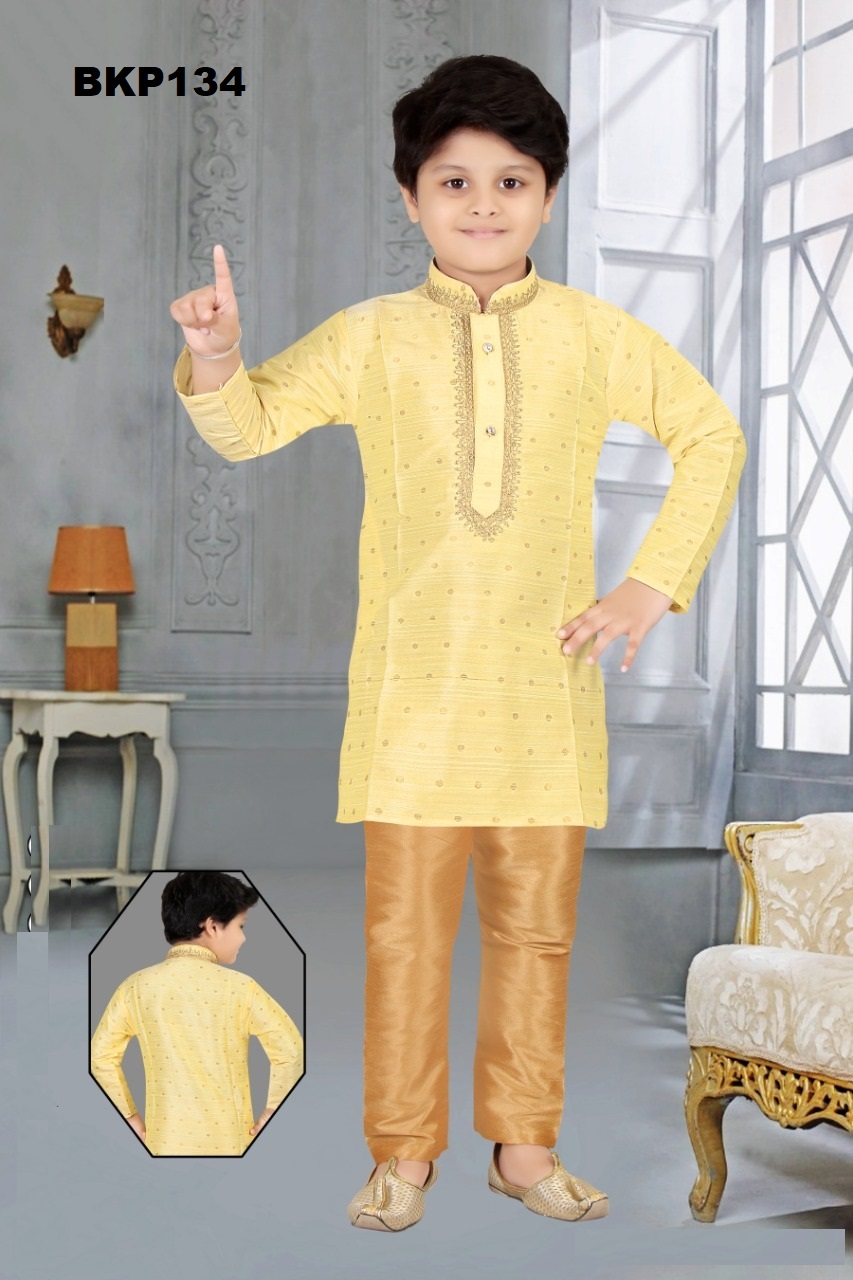Light Yellow Raw Silk Kurta Pajama With Gold Butti w/ Embroidery Light Yellow Raw Silk Kurta Pajama With Gold Butti w/ Embroidery