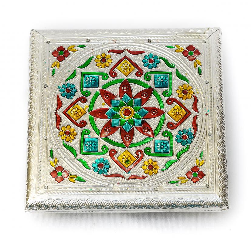 Traditional Pattern Wooden Chowki Bajot for Mandir Decor 6"