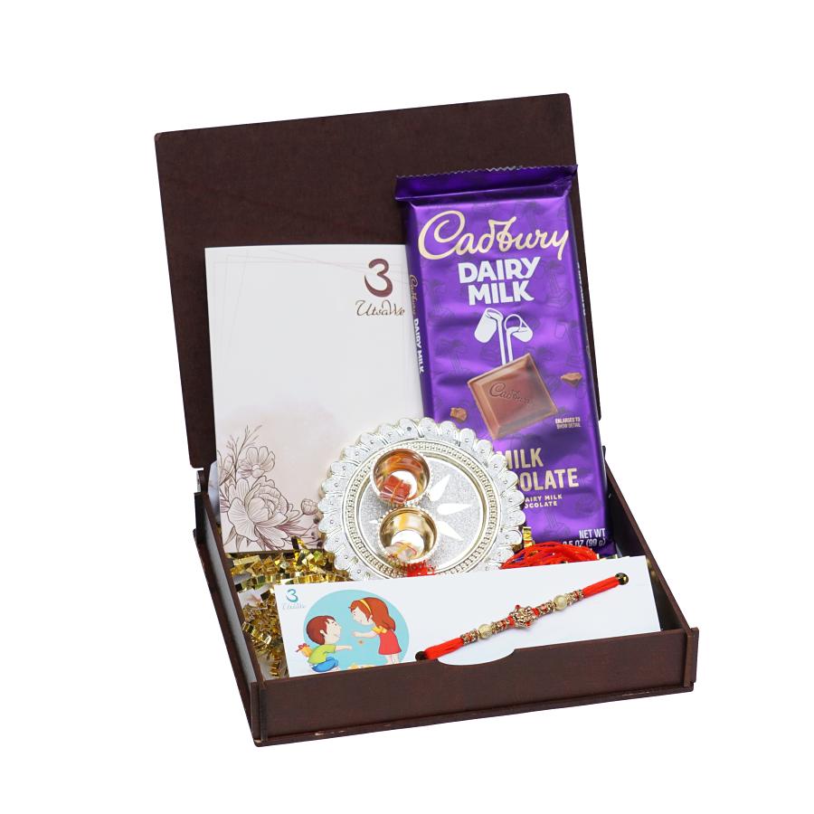 UtsaWe GIFT HAMPER - Beautiful Ganesh Ji Rakhi With Handcrafted Ornaments UtsaWe GIFT HAMPER - Beautiful Ganesh Ji Rakhi With Handcrafted Ornaments