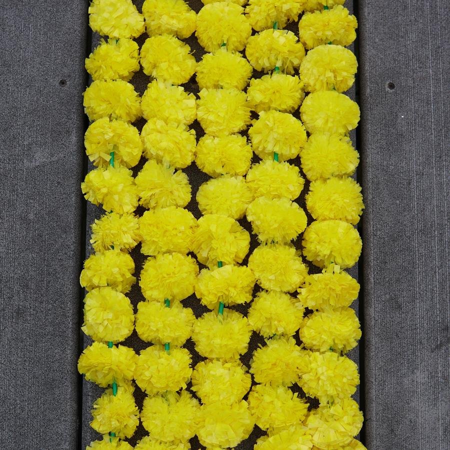 5 PC - 4.5 feet Light Yellow Marigold Garland for wedding/party decoration 5 PC - 4.5 feet Light Yellow Marigold Garland for wedding/party decoration