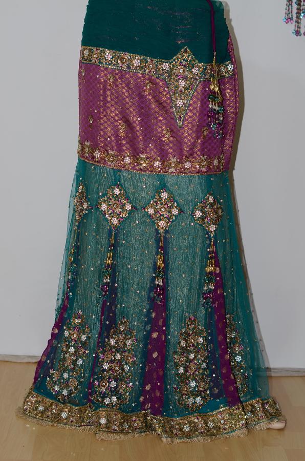 Purple Green Georgette Lehanga w/ Blouse Optional Sleeves w/ Stole Purple Green Georgette Lehanga w/ Blouse Optional Sleeves w/ Stole