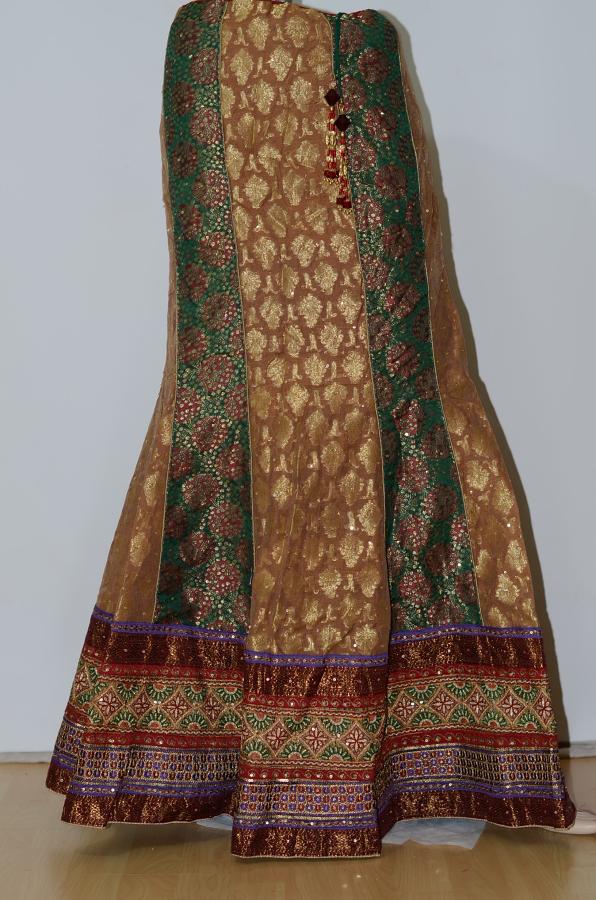 Brown & Green Fish Cut Lehanga Fish Cut w/ Blouse Optional Sleeves & Net Stole Brown & Green Fish Cut Lehanga Fish Cut w/ Blouse Optional Sleeves & Net Stole