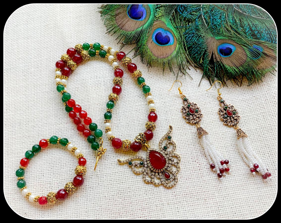 Designer Antique Pendant,Earrings and Bracelet- Red,Green and Pearl!!!! Designer Antique Pendant,Earrings and Bracelet- Red,Green and Pearl!!!!