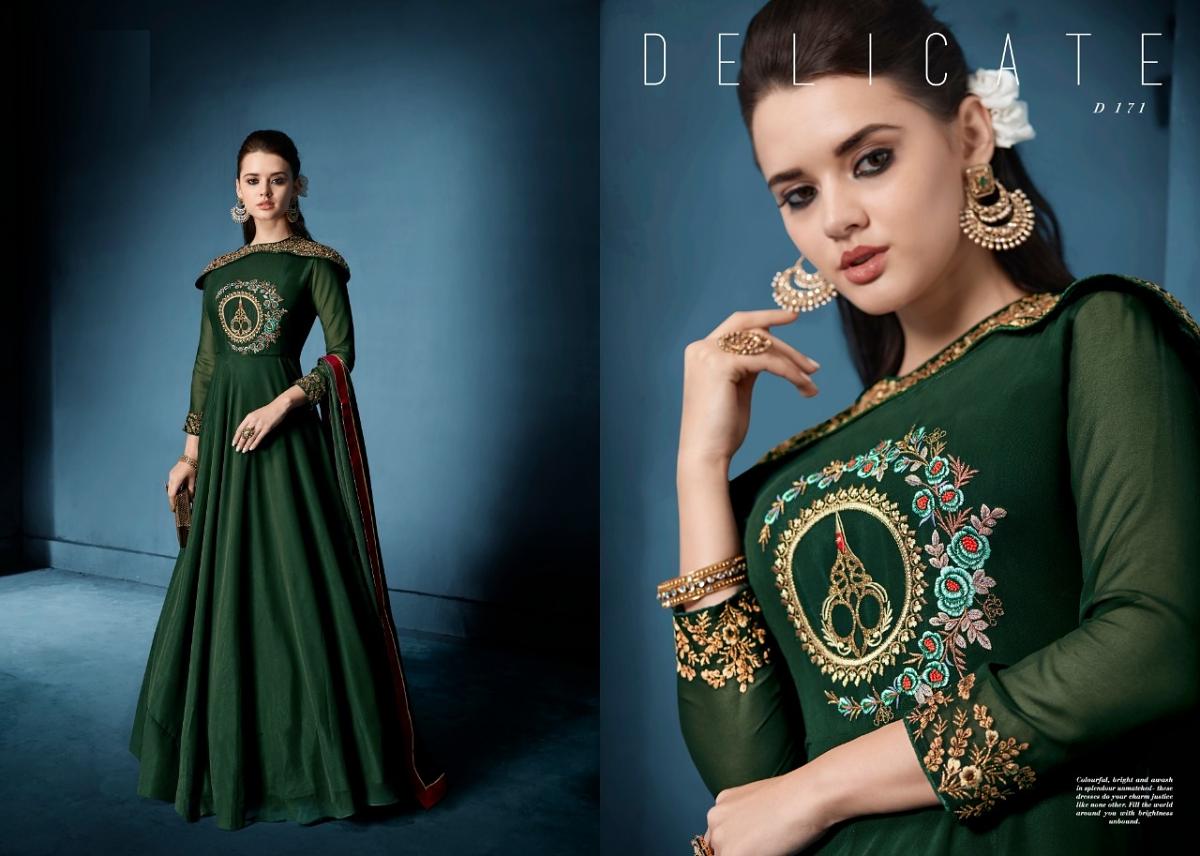 gown with stole