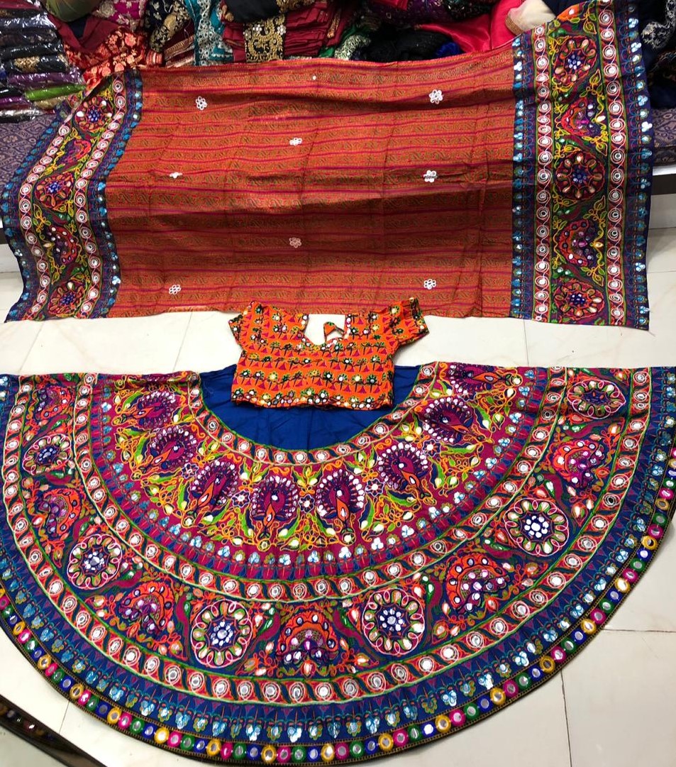 Festive Color Gujarati Chaniya Choli For Garba Dandiya M L 38251 