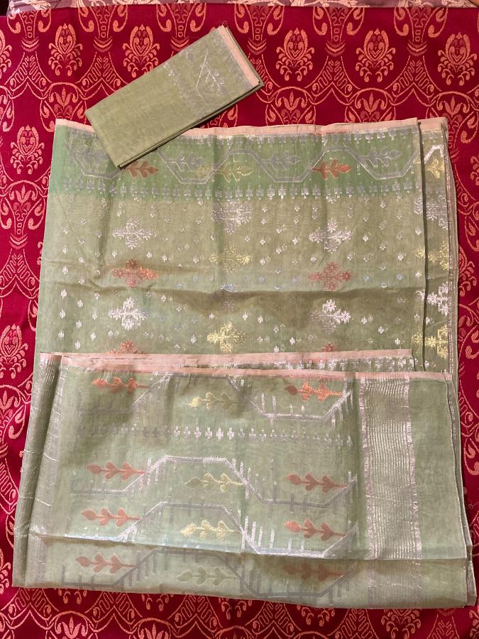 Dhakai Jamdani Saree