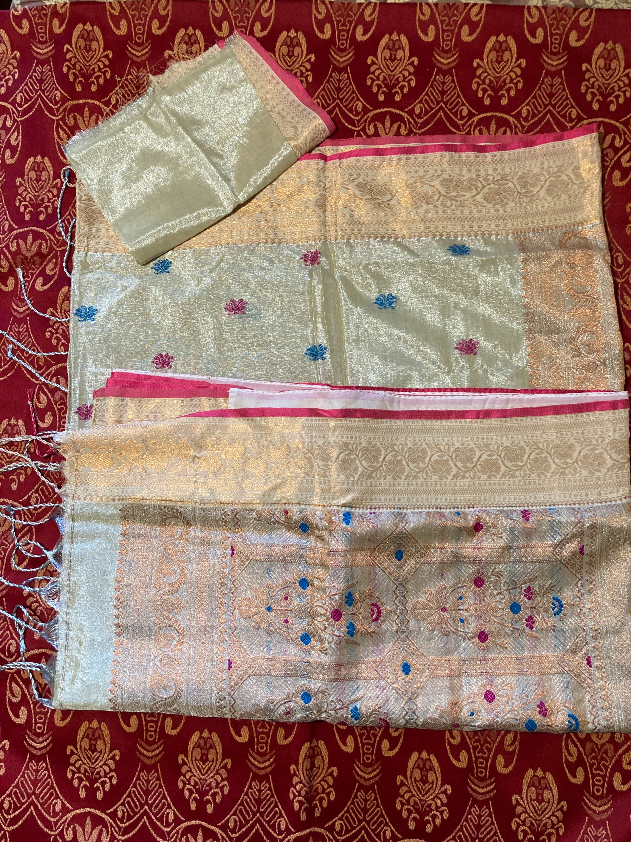 Tissue Banarasi Jamdani Saree – Ivory Gold with Multicolor Woven Motifs